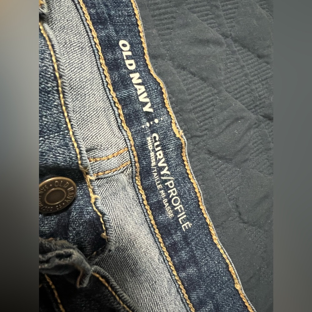 Oldnavy Curvy Mid Rise - Picture 2 of 4